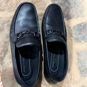 Kenneth Cole Black Leather Slip-On Loafers